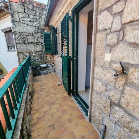 Stone House - Waterfalls, Nature Villa *