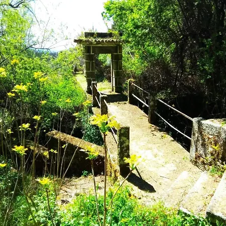 Stone House - Waterfalls, Nature * Lourical do Campo